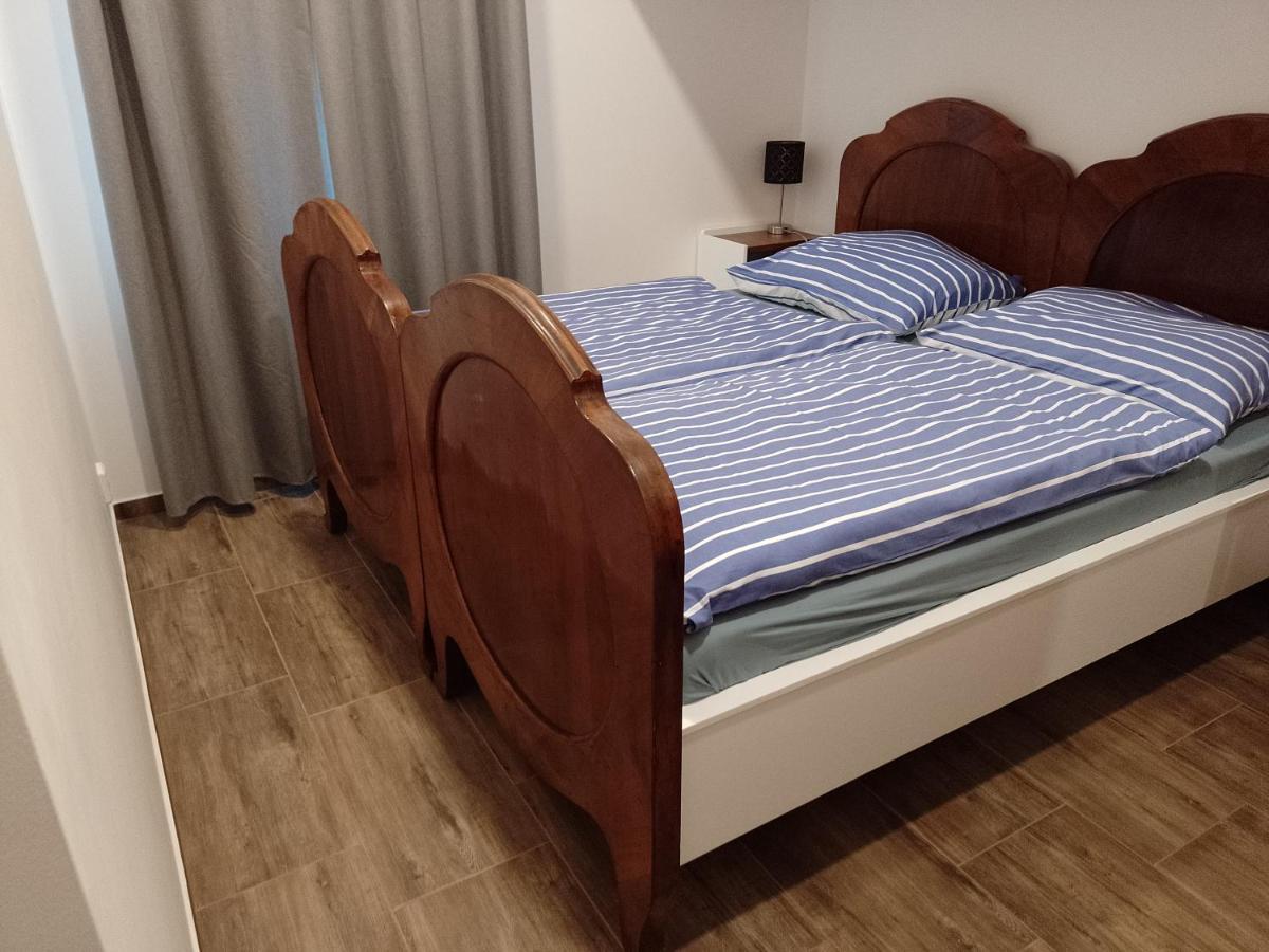 Penzion Litohlavy 17 - Na Samote U Lesa Kraluv Dvur Luaran gambar