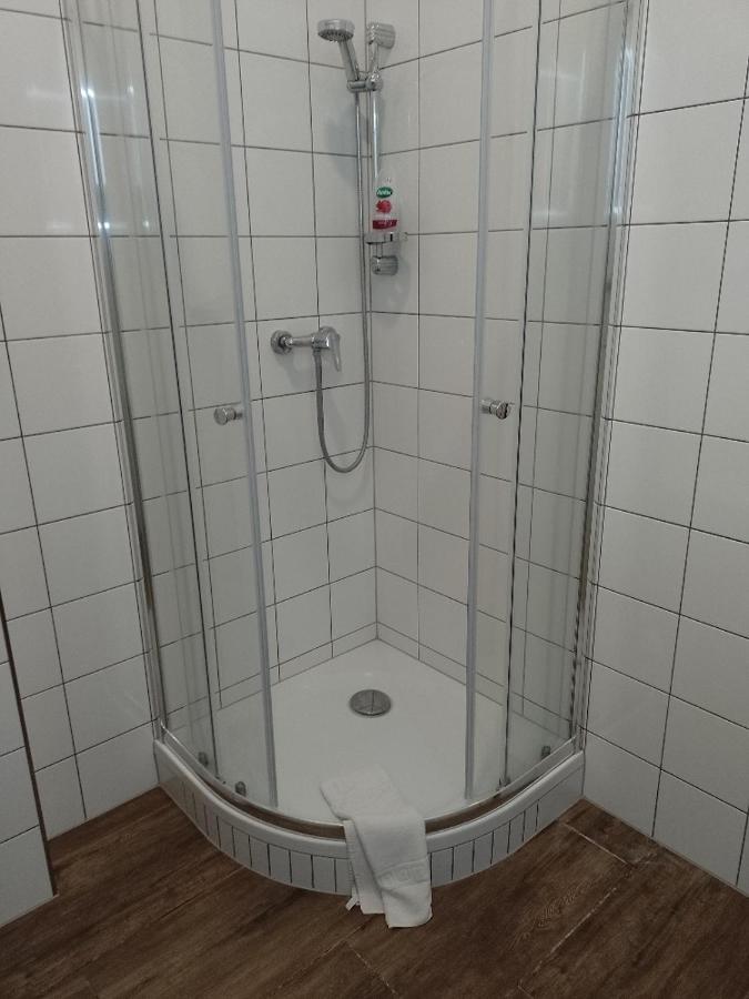 Penzion Litohlavy 17 - Na Samote U Lesa Kraluv Dvur Luaran gambar